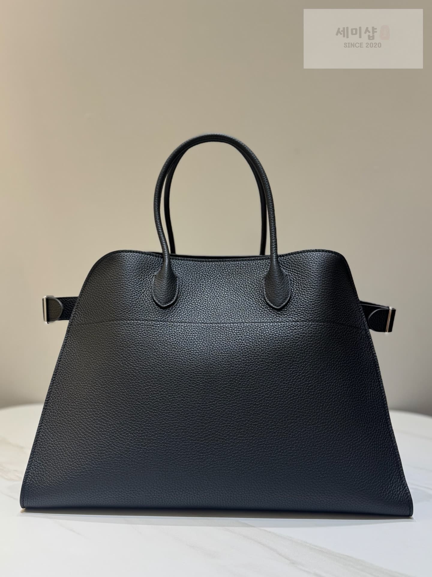 더로우 더로우 마고 17 블랙 Bag