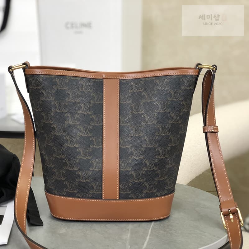셀린느 셀린느 스몰 버킷백 트리옹프 캔버스 탄 191442 Bag
