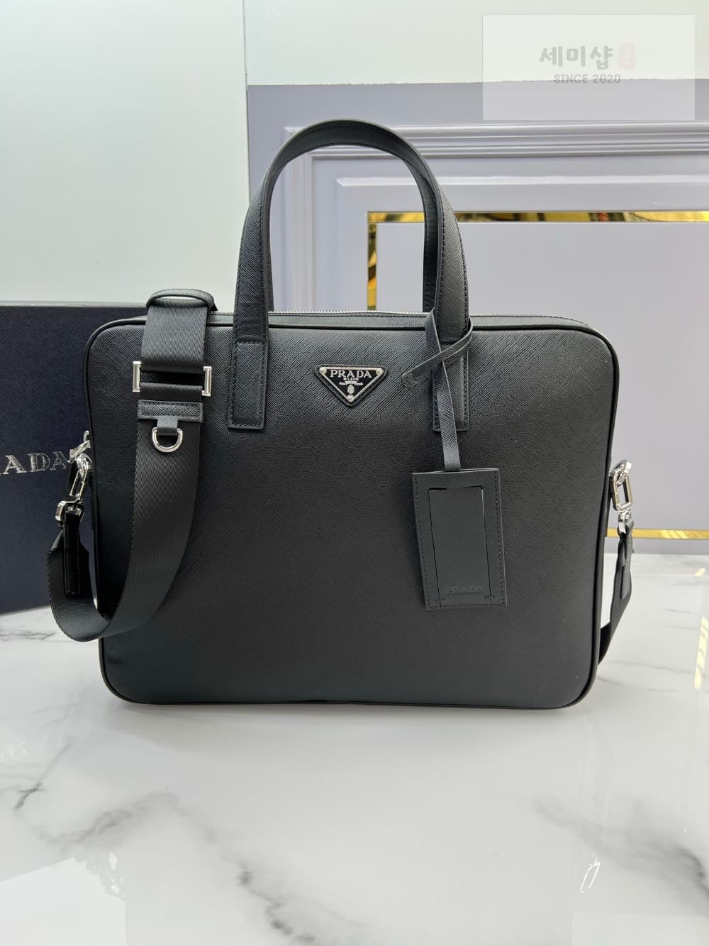 P R A D A 프라다 사피아노 레더 워크백 블랙 Bag